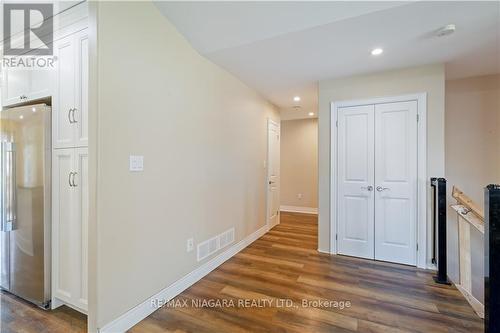 4032 Chippawa Parkway, Niagara Falls (Chippawa), ON - Indoor Photo Showing Other Room