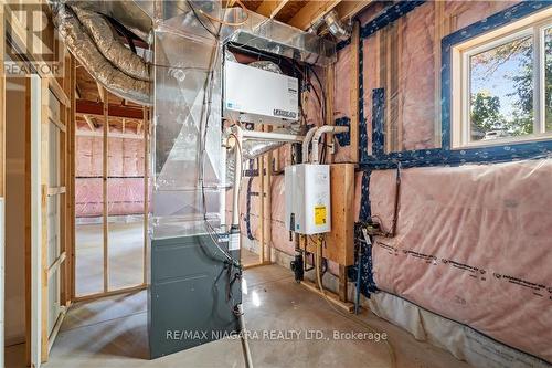 4032 Chippawa Parkway, Niagara Falls (Chippawa), ON - Indoor Photo Showing Basement