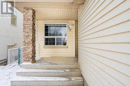 PORCH - 110 Saddlecrest Close Ne, Calgary, AB 