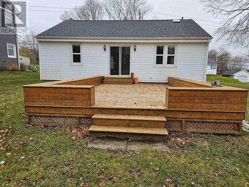 207 Pleasant Street, Truro, NS - Outdoor With Exterior