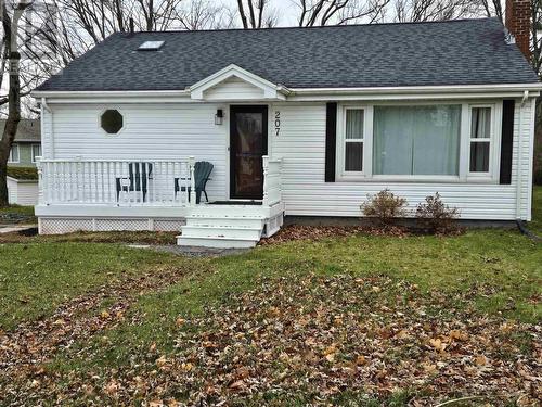 207 Pleasant Street, Truro, NS - Outdoor With Deck Patio Veranda