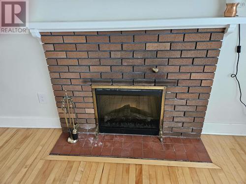 207 Pleasant Street, Truro, NS - Indoor Photo Showing Living Room With Fireplace