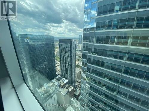 4701 - 311 Bay Street, Toronto, ON - Outdoor