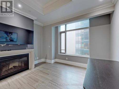 4701 - 311 Bay Street, Toronto, ON - Indoor With Fireplace