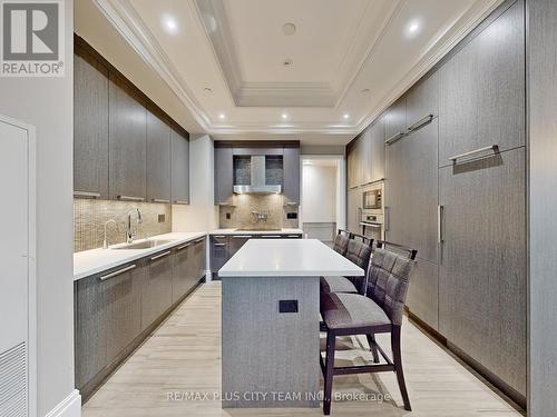 4701 - 311 Bay Street, Toronto, ON - Indoor Photo Showing Kitchen With Upgraded Kitchen