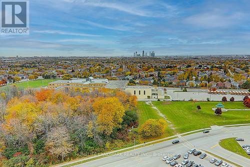 A1605 - 30 Upper Mall Way, Vaughan, ON - Outdoor With View