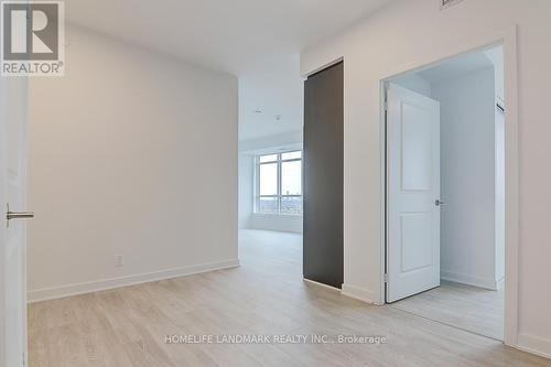 A1605 - 30 Upper Mall Way, Vaughan, ON - Indoor Photo Showing Other Room