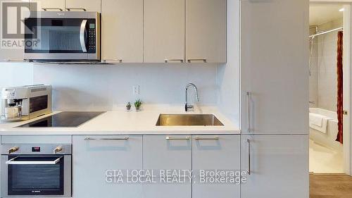 503 - 1 Grandview Avenue, Markham, ON - Indoor Photo Showing Kitchen