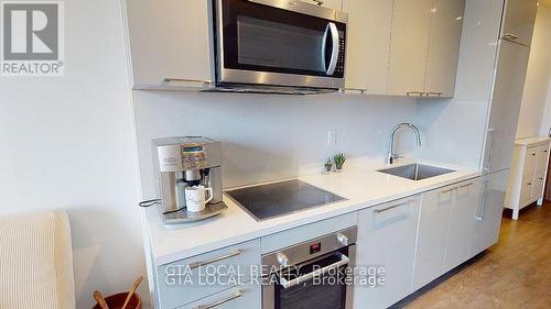 503 - 1 Grandview Avenue, Markham, ON - Indoor Photo Showing Kitchen