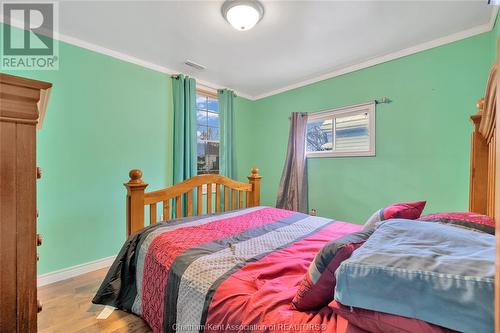 112 Victoria Street, Merlin, ON - Indoor Photo Showing Bedroom