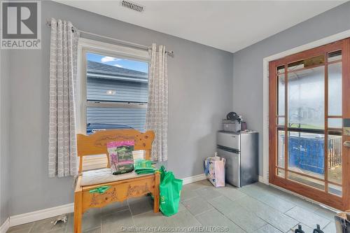 112 Victoria Street, Merlin, ON - Indoor Photo Showing Other Room