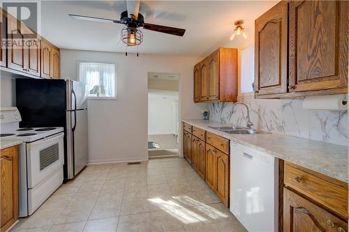 84 Beckwith Street E, Perth, ON - Indoor Photo Showing Kitchen With Double Sink