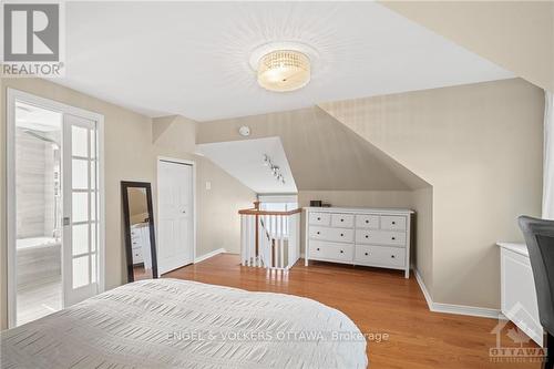 12 Queen Mary Street, Ottawa, ON - Indoor Photo Showing Bedroom