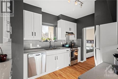 12 Queen Mary Street, Ottawa, ON - Indoor Photo Showing Kitchen With Double Sink