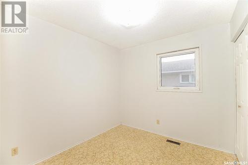 58 Hooper Bay, Regina, SK - Indoor Photo Showing Other Room