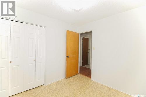 58 Hooper Bay, Regina, SK - Indoor Photo Showing Other Room