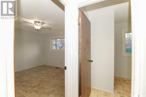 58 Hooper Bay, Regina, SK - Indoor Photo Showing Other Room