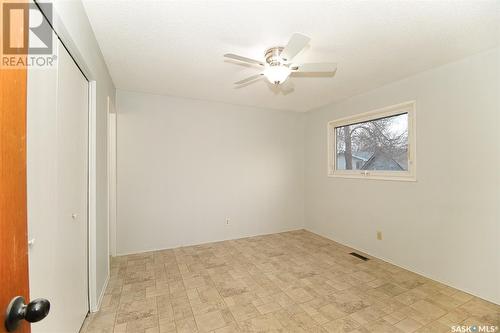 58 Hooper Bay, Regina, SK - Indoor Photo Showing Other Room