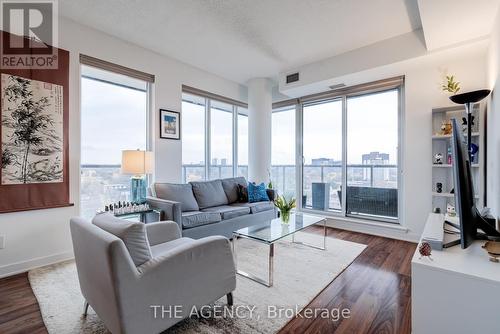 1105 - 260 Sackville Street, Toronto, ON - Indoor Photo Showing Living Room