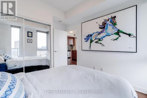 1105 - 260 Sackville Street, Toronto, ON - Indoor Photo Showing Bedroom