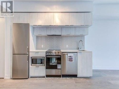 5115 - 181 Dundas Street E, Toronto, ON - Indoor Photo Showing Kitchen With Stainless Steel Kitchen With Upgraded Kitchen