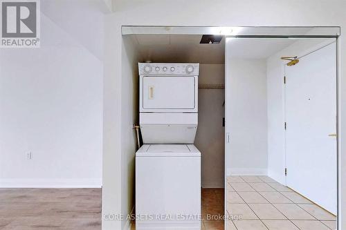 501 - 650 Lawrence Avenue W, Toronto, ON - Indoor Photo Showing Laundry Room