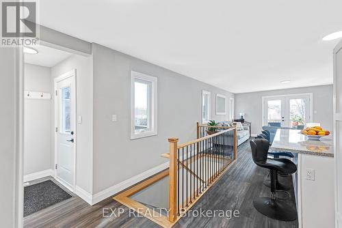 8 Valley Road, Whitchurch-Stouffville, ON - Indoor Photo Showing Other Room