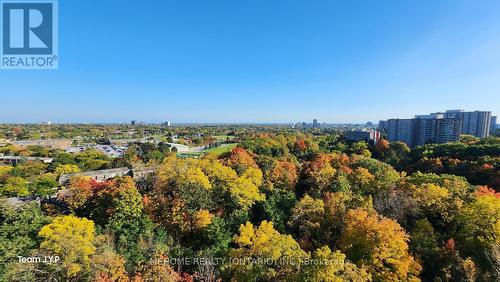 1209W - 202 Burnhamthorpe Road E, Mississauga, ON - Outdoor With View