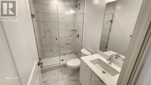 1209W - 202 Burnhamthorpe Road E, Mississauga, ON - Indoor Photo Showing Bathroom