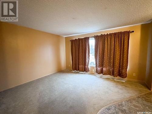 251&255 17Th Avenue Ne, Swift Current, SK - Indoor Photo Showing Other Room