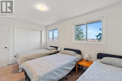 1940 Wagg Road, Niagara-On-The-Lake (102 - Lakeshore), ON - Indoor Photo Showing Bedroom