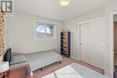 1940 Wagg Road, Niagara-On-The-Lake (102 - Lakeshore), ON - Indoor Photo Showing Bedroom