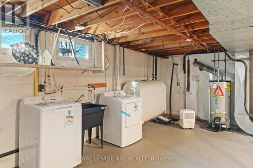 1940 Wagg Road, Niagara-On-The-Lake (102 - Lakeshore), ON - Indoor Photo Showing Laundry Room