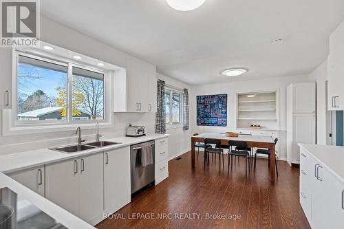 1940 Wagg Road, Niagara-On-The-Lake (102 - Lakeshore), ON - Indoor Photo Showing Kitchen With Double Sink