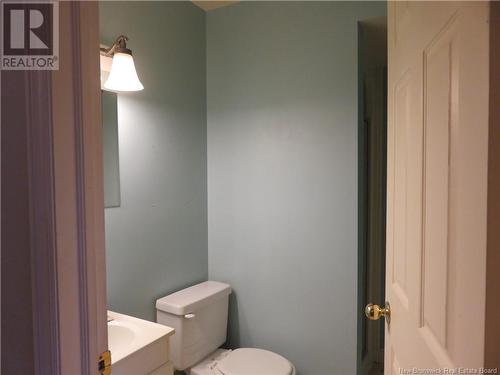 11 Longview Court, Saint John, NB - Indoor Photo Showing Bathroom