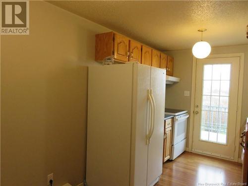 11 Longview Court, Saint John, NB - Indoor Photo Showing Kitchen