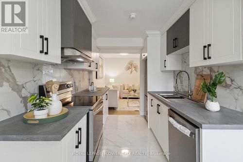 191 Boullee Street, London, ON - Indoor Photo Showing Kitchen With Upgraded Kitchen