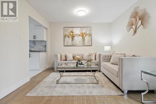 191 Boullee Street, London, ON - Indoor Photo Showing Living Room