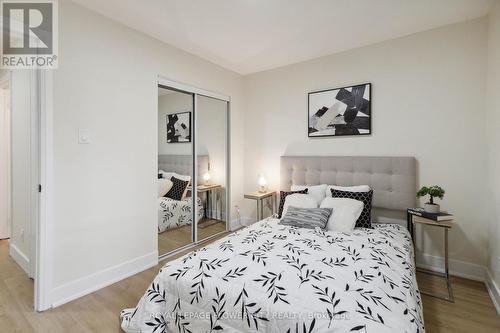 191 Boullee Street, London, ON - Indoor Photo Showing Bedroom