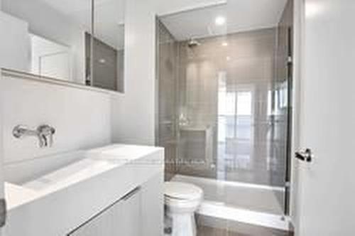 3704-15 Lower Jarvis St, Toronto, ON - Indoor Photo Showing Bathroom