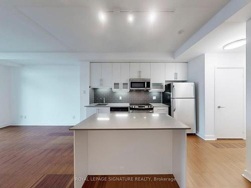 1201-1171 Queen St W, Toronto, ON - Indoor Photo Showing Kitchen