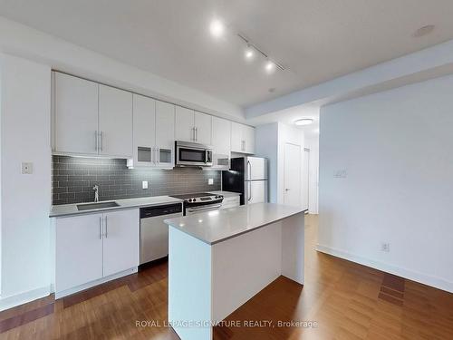 1201-1171 Queen St W, Toronto, ON - Indoor Photo Showing Kitchen