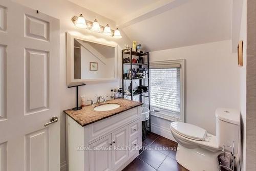 45 West St, Brampton, ON - Indoor Photo Showing Bathroom