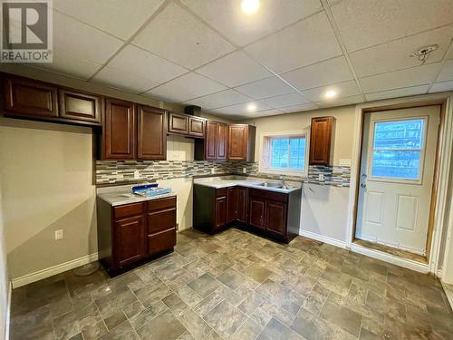 40 Hawco’S Crescent, Chapel’S Cove, NL - Indoor Photo Showing Kitchen With Double Sink