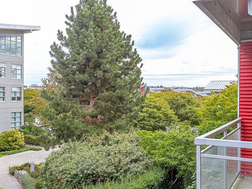 205-787 Tyee Rd, Victoria, BC - Outdoor