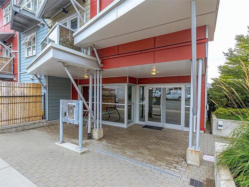 205-787 Tyee Rd, Victoria, BC - Outdoor