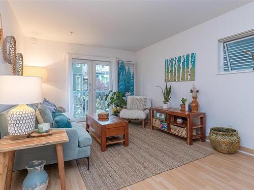 205-787 Tyee Rd, Victoria, BC - Indoor Photo Showing Living Room