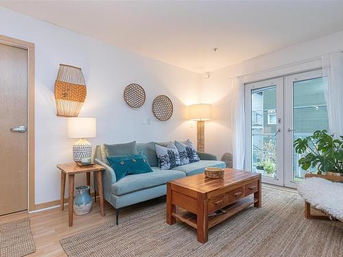 205-787 Tyee Rd, Victoria, BC - Indoor Photo Showing Living Room