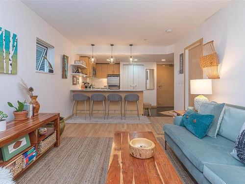 205-787 Tyee Rd, Victoria, BC - Indoor Photo Showing Living Room