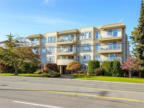 401-1536 Hillside Ave, Victoria, BC - Outdoor With Facade